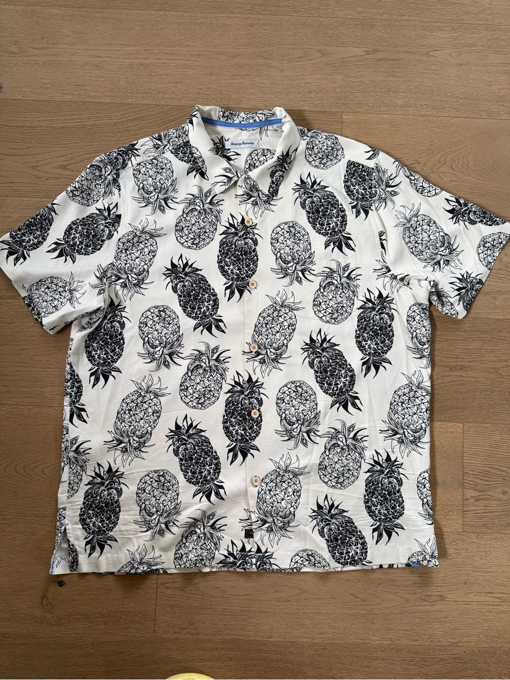 Tommy Bahama Off White Short Sleeve 100% Silk Pineapple Hawaiian Camp Shirt XL